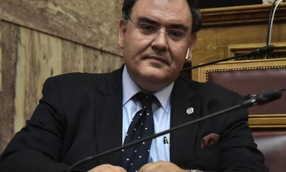 Σαρηγιάννης: Τα σενάρια και οι προϋποθέσεις για τα Χριστούγεννα